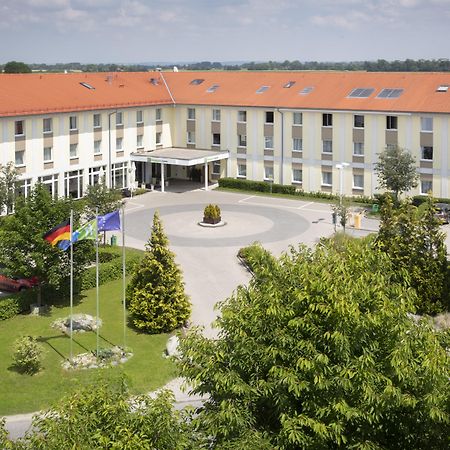Holiday Inn Express Munich Airport โอเบอร์ดิง ภายนอก รูปภาพ