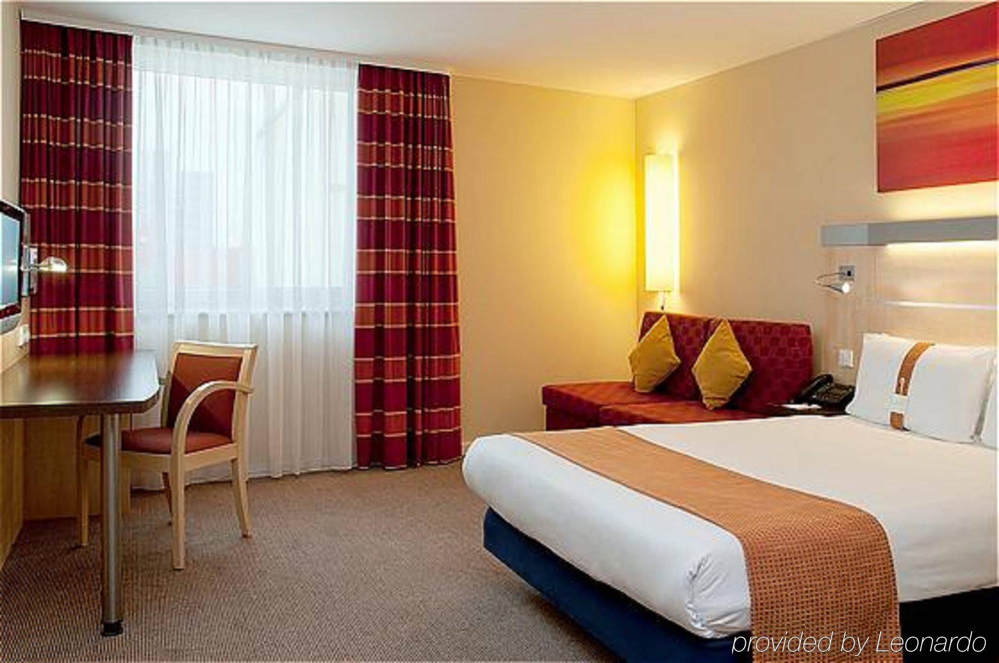 Holiday Inn Express Munich Airport โอเบอร์ดิง ภายนอก รูปภาพ