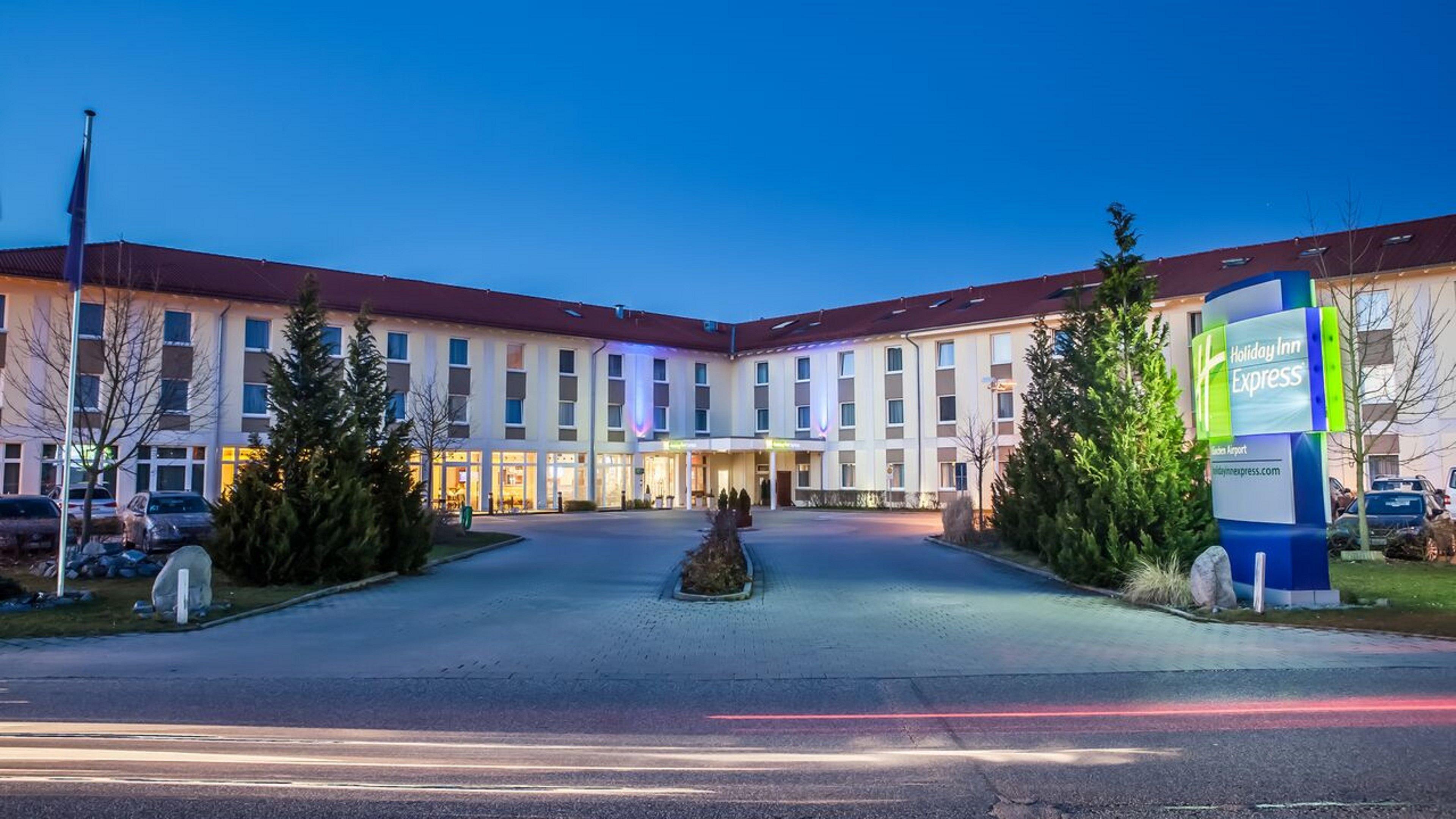 Holiday Inn Express Munich Airport โอเบอร์ดิง ภายนอก รูปภาพ