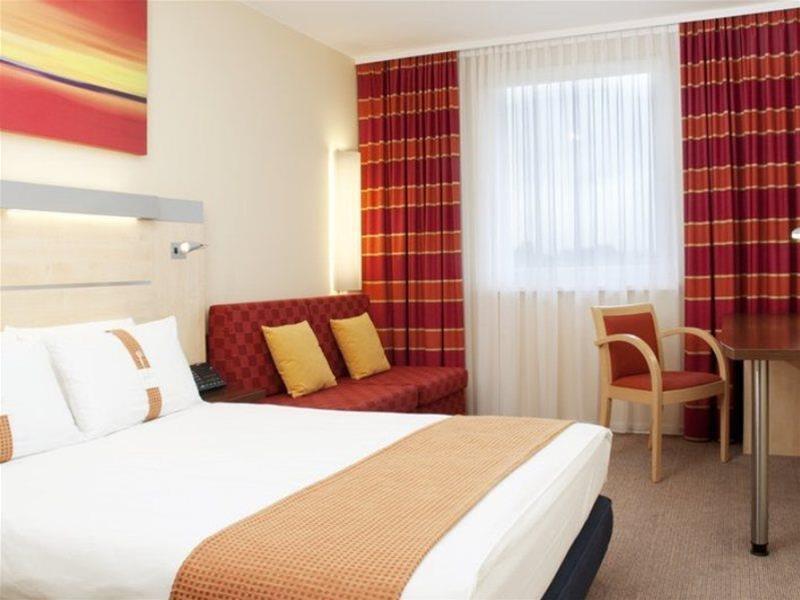 Holiday Inn Express Munich Airport โอเบอร์ดิง ภายนอก รูปภาพ
