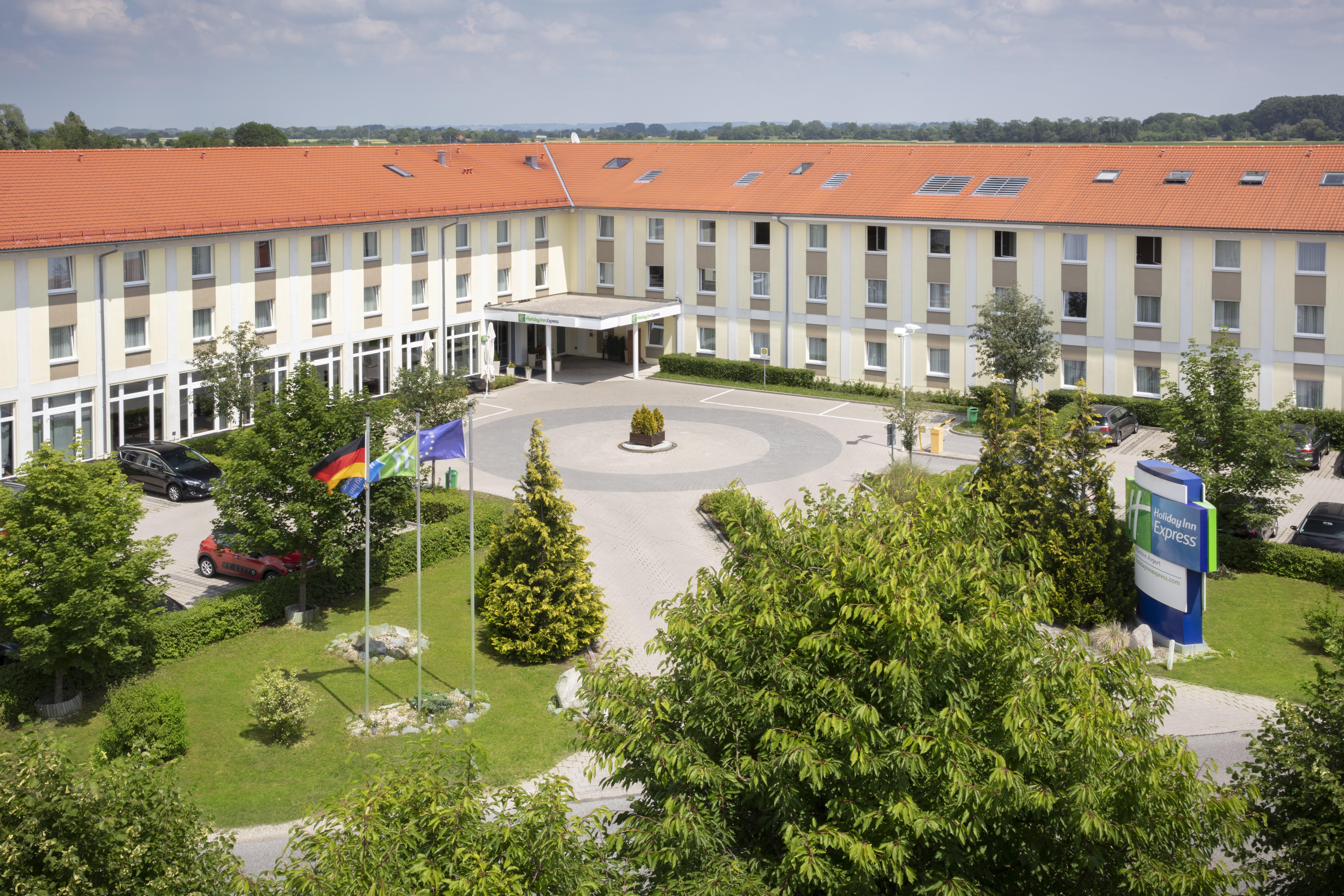 Holiday Inn Express Munich Airport โอเบอร์ดิง ภายนอก รูปภาพ